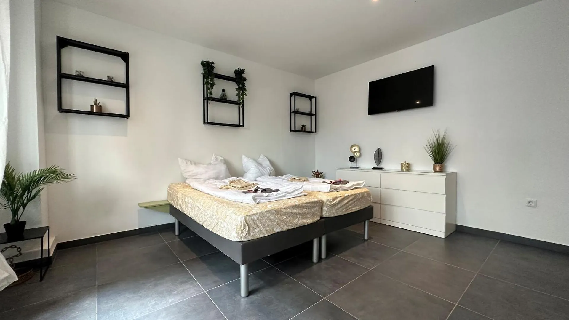 Suite Adonis Berlino 0*,